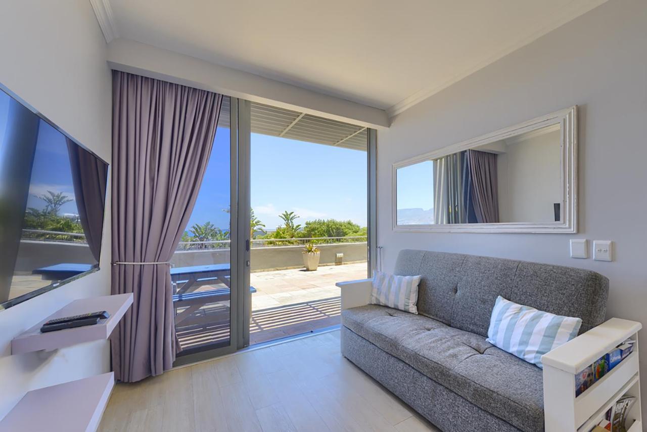 Heaven On Earth - Blouberg Beachfront Self-Catering Apartment ブロウベルフストランド エクステリア 写真