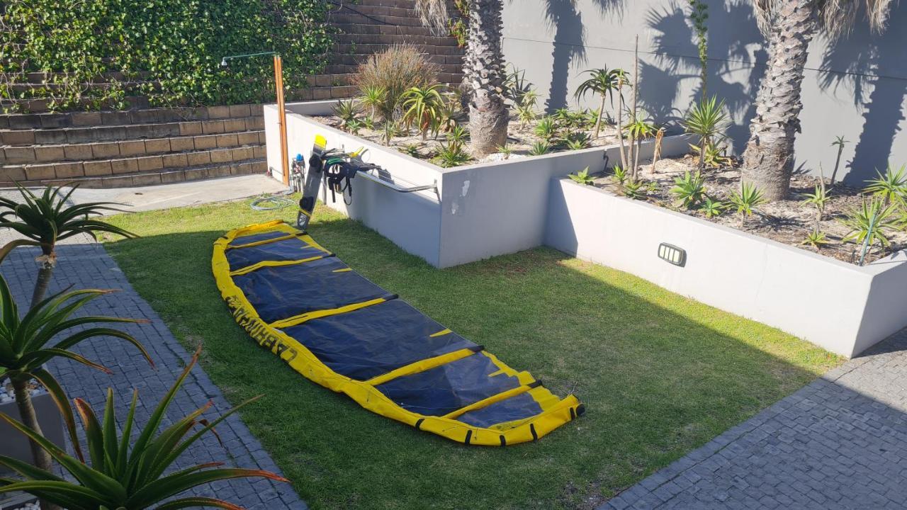 Heaven On Earth - Blouberg Beachfront Self-Catering Apartment ブロウベルフストランド エクステリア 写真