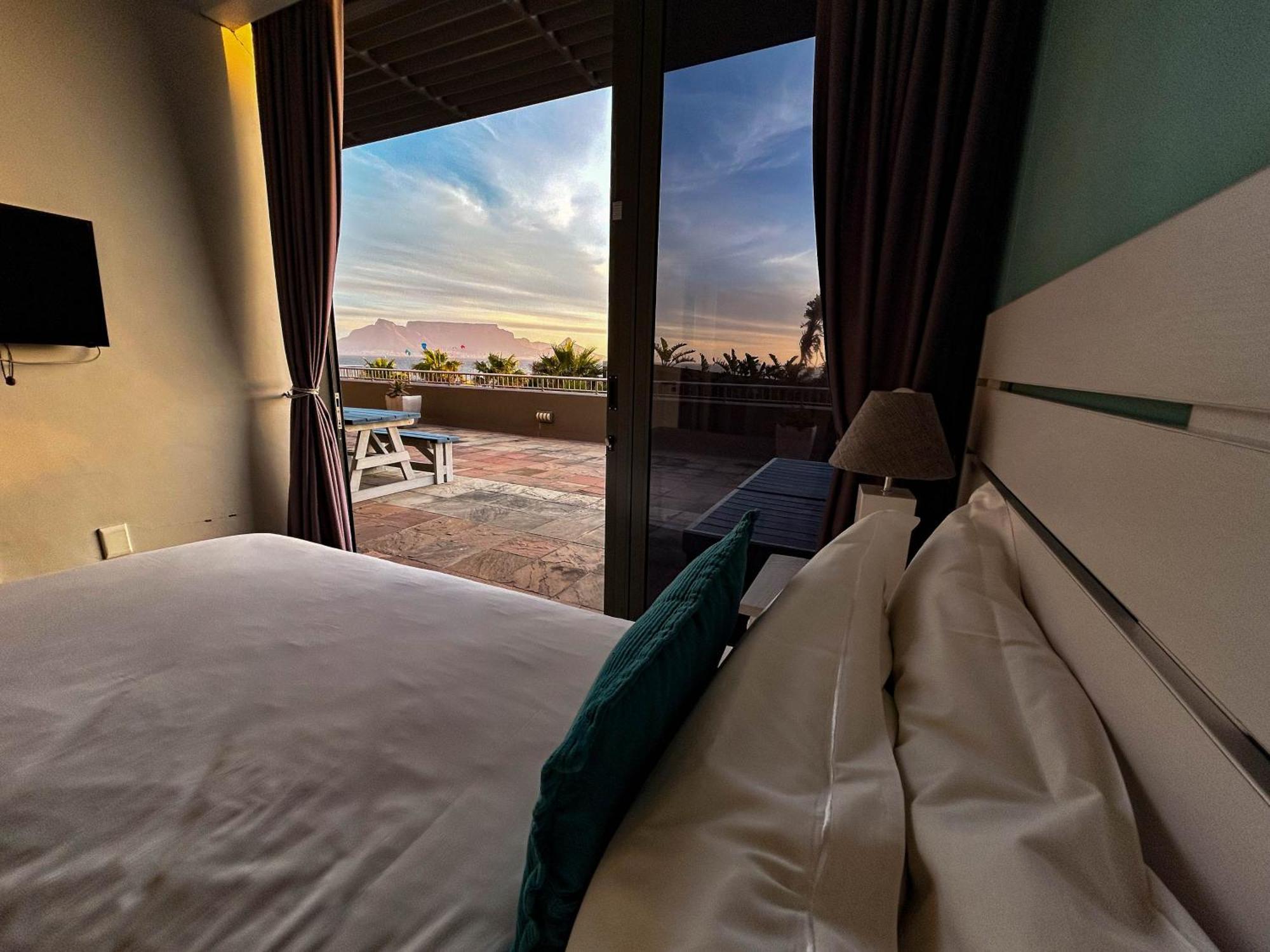 Heaven On Earth - Blouberg Beachfront Self-Catering Apartment ブロウベルフストランド エクステリア 写真