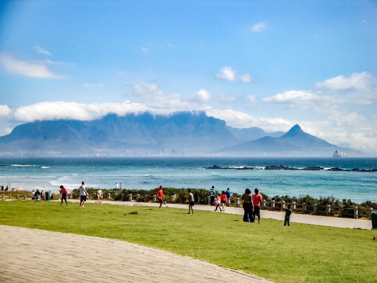 Heaven On Earth - Blouberg Beachfront Self-Catering Apartment ブロウベルフストランド エクステリア 写真