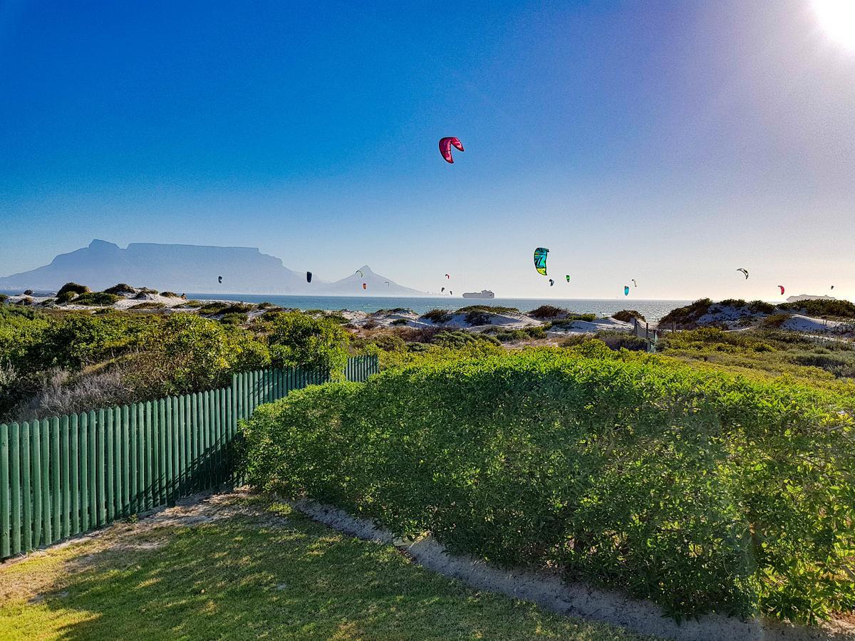 Heaven On Earth - Blouberg Beachfront Self-Catering Apartment ブロウベルフストランド エクステリア 写真